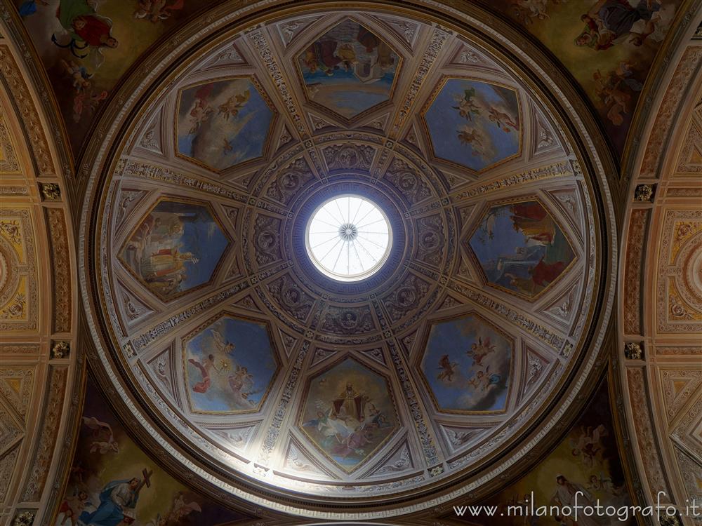 Bellinzago Novarese (Novara, Italy) - Interior of the dome of the Church of San Clemente